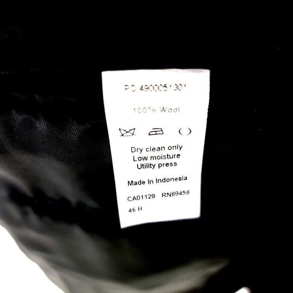 Calvin Klein Wool 2 Button Blazer 42R Black Tagged 46R Has Been Tailored From Or - Picture 8 of 10